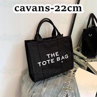 Black_canvas_22cm