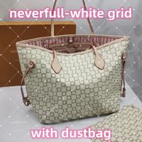 White checkered_pink lining