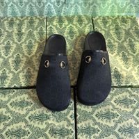 Mustard Low-heel