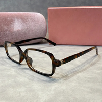 C16