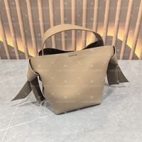 Pic 22-Small-Beige