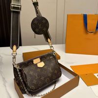 Bag+green strap