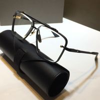 Black frame clear lens