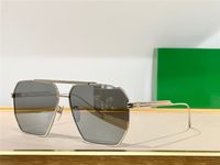 silver mirror lens