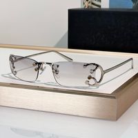 Silver-Gradient grey lens