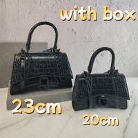 Cro-Black-Black