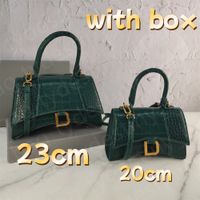 Cro-Green-Gold1