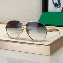 Fashion Sunglasses For Men Women 1305 Summer Designer Stylish High Street Metal Leisure Style Anti-Ultraviolet Retro Plate CR39 Oval Full Frame Glasses Random Box