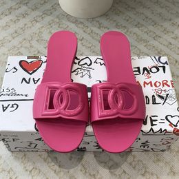 Luxury Designers Slipper Woman 2025 Summer Sandals Beach Slides Women Slippers Ladies Flip Flops Mules Rubber Sliders Wedding Dress Shoe Stylish Solid Color