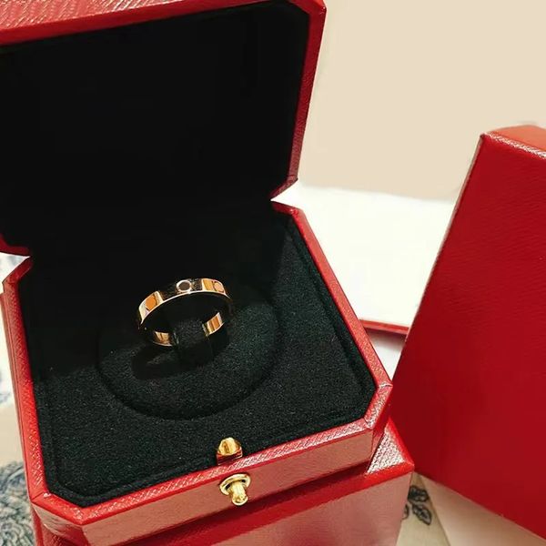 Luxurys Designer Ring for Women Classic Fashion and Exquisite Love Rings Trend Band Simple Personality Style Romantic Jewelry holiday Gift good nice