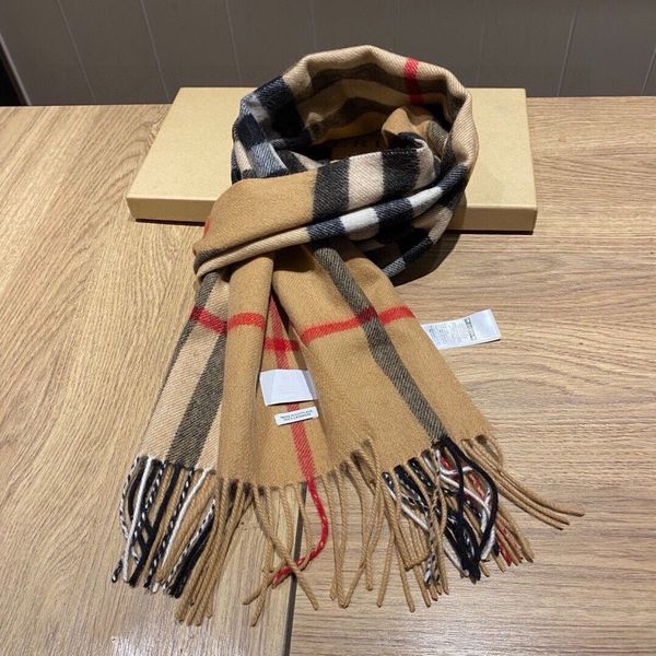 2025 Fashion Women's Cashmere Designer Scarf Soft Touch Warm Packaging Autumn and Winter Long Shawl Brown and White Full Letter Printed Scarf