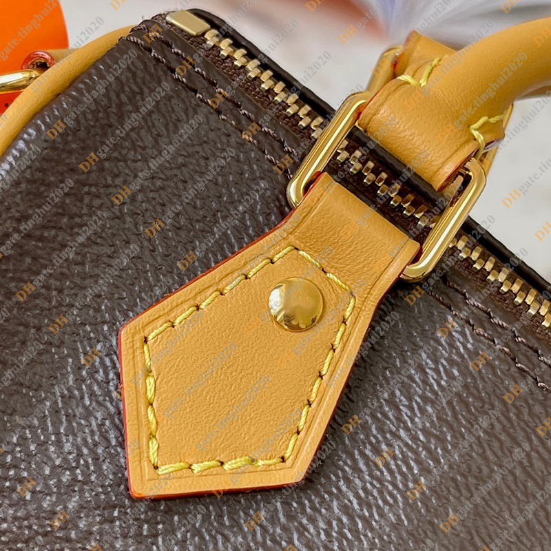 Ladies Fashion Casual Designe Luxury Boston SP Nano Bag Shoulder Bag Crossbody Totes Handbag Top Handbag Bag Top Mirror Quality M81085 M26573 Purse Pouch